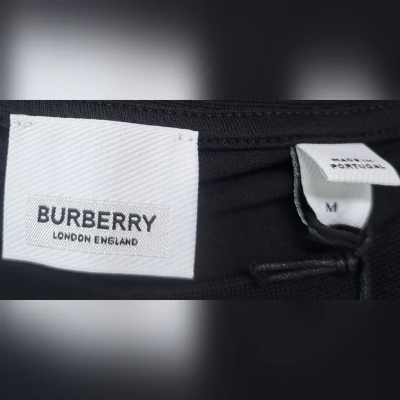 NWT Burberry Men's T-Shirt Tee Black Power Fist TB Logo Organic Medium - Picture 6 of 16